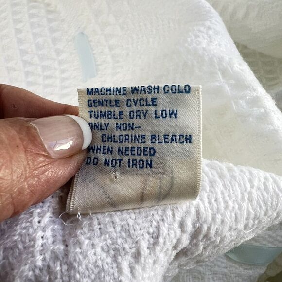 Vintage Baby Kisses Acrylic Blanket White Blue Ribbon Waffle Weave Fringe - Picture 9 of 9